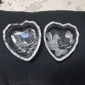 2 Studio Nova Heart Shaped With Rose Design Small Glass Candy Or Ring Holders